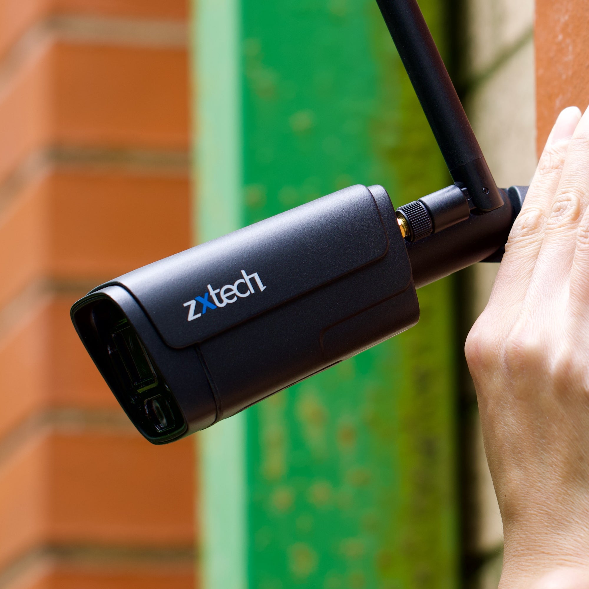 Zxtech 5MP/8MP/4K Wireless CCTV System - 3x WiFi Security Cameras Outdoor 2-Way-Audio Night Vision 9CH Sony Starvis | WF3D9Y